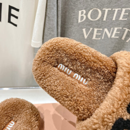 MIUMIU 26S SANDALS IN LIGHT BROWN SHEARLING WITH LOGO LETTERING