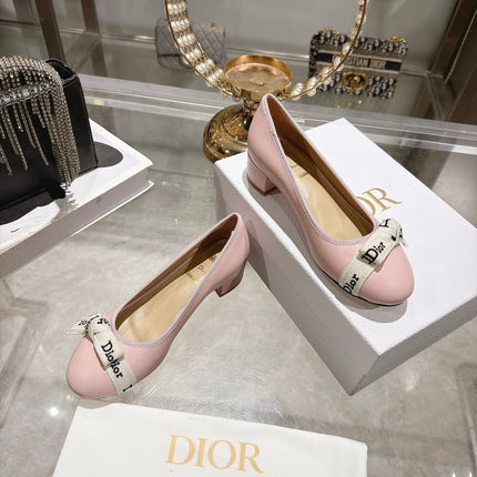 DIOR 26S BLOCK HEEL PUMPS 35MM IN LIGHT PINK CALFSKIN WITH FRONT BOW