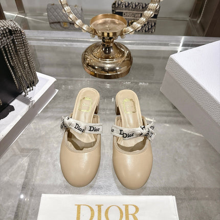 DIOR 26S LOW HEEL MULES 35MM IN BEIGE CALFSKIN WITH EMBROIDERED STRAP