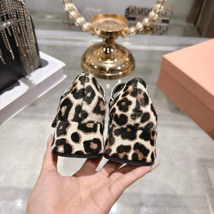 MIUMIU 26S MARY JANE BLOCK HEEL 45MM IN LEOPARD PRINT PONY HAIR AND BLACK PATENT CALFSKIN CAP TOE