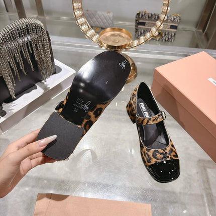 MIUMIU 26S MARY JANE BLOCK HEEL 45MM IN BROWN LEOPARD PRINT PONY HAIR AND BLACK PATENT CALFSKIN CAP TOE