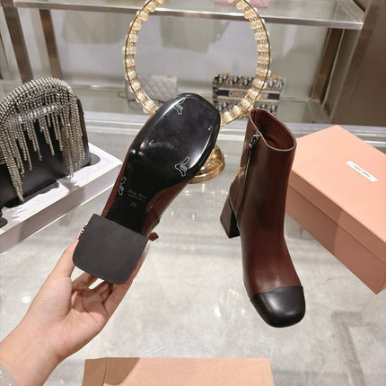 MIUMIU 26S  BLOCK HEEL ANKLE BOOTS 75MM IN BURGUNDY RED AND BLACK CALFSKIN