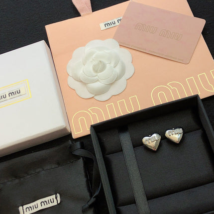 MIUMIU 26S HEART LOGO STUD EARRINGS WITH PEARL DETAILS IN SILVER TONE METAL 630844
